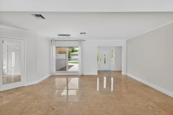 $6,500 | 2808 Northeast 22nd Street, Fort Lauderdale, FL 33305