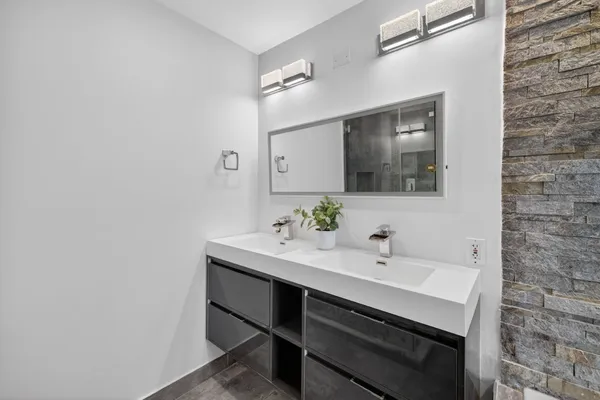 $6,500 | 2808 Northeast 22nd Street, Fort Lauderdale, FL 33305