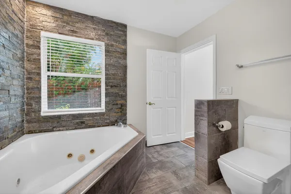 $6,500 | 2808 Northeast 22nd Street, Fort Lauderdale, FL 33305