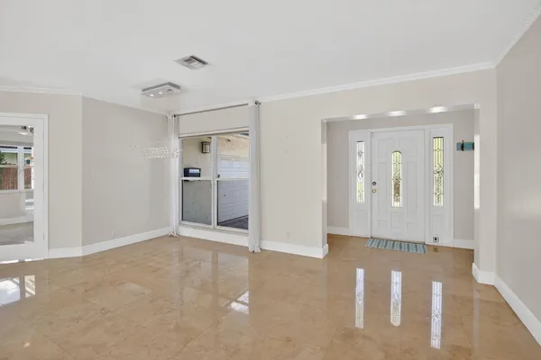 $6,500 | 2808 Northeast 22nd Street, Fort Lauderdale, FL 33305