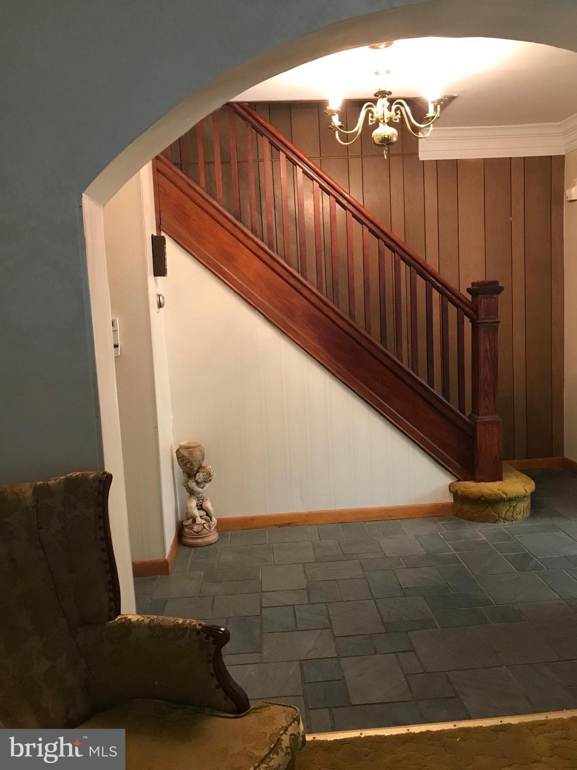 1831 Portship Road Baltimore, MD 21222 - Photo 4 of 17