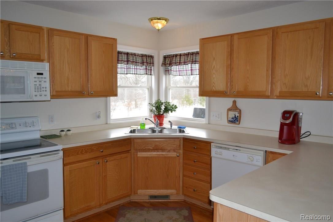 2471 Musson Road Howell, MI 48855 - Photo 7 of 28 DSC_0358.JPG