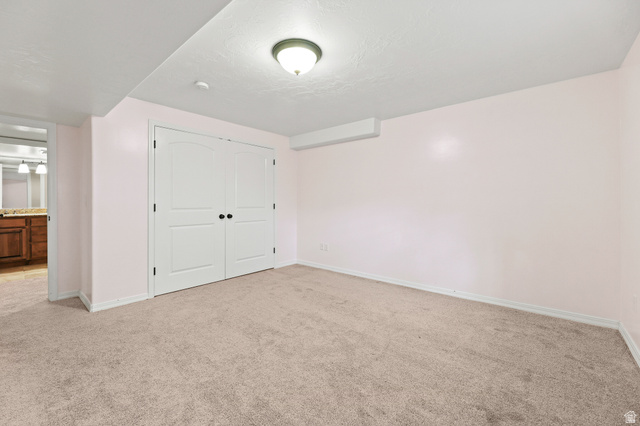 4668 Bountiful Ridge Drive Bountiful, UT 84010 - Photo 25 of 37 Neutral-toned carpeting paired with light pink walls