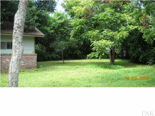 4664 Cerny Road Pensacola, FL 32526 - Photo 5 of 22 behind one car garage/shop