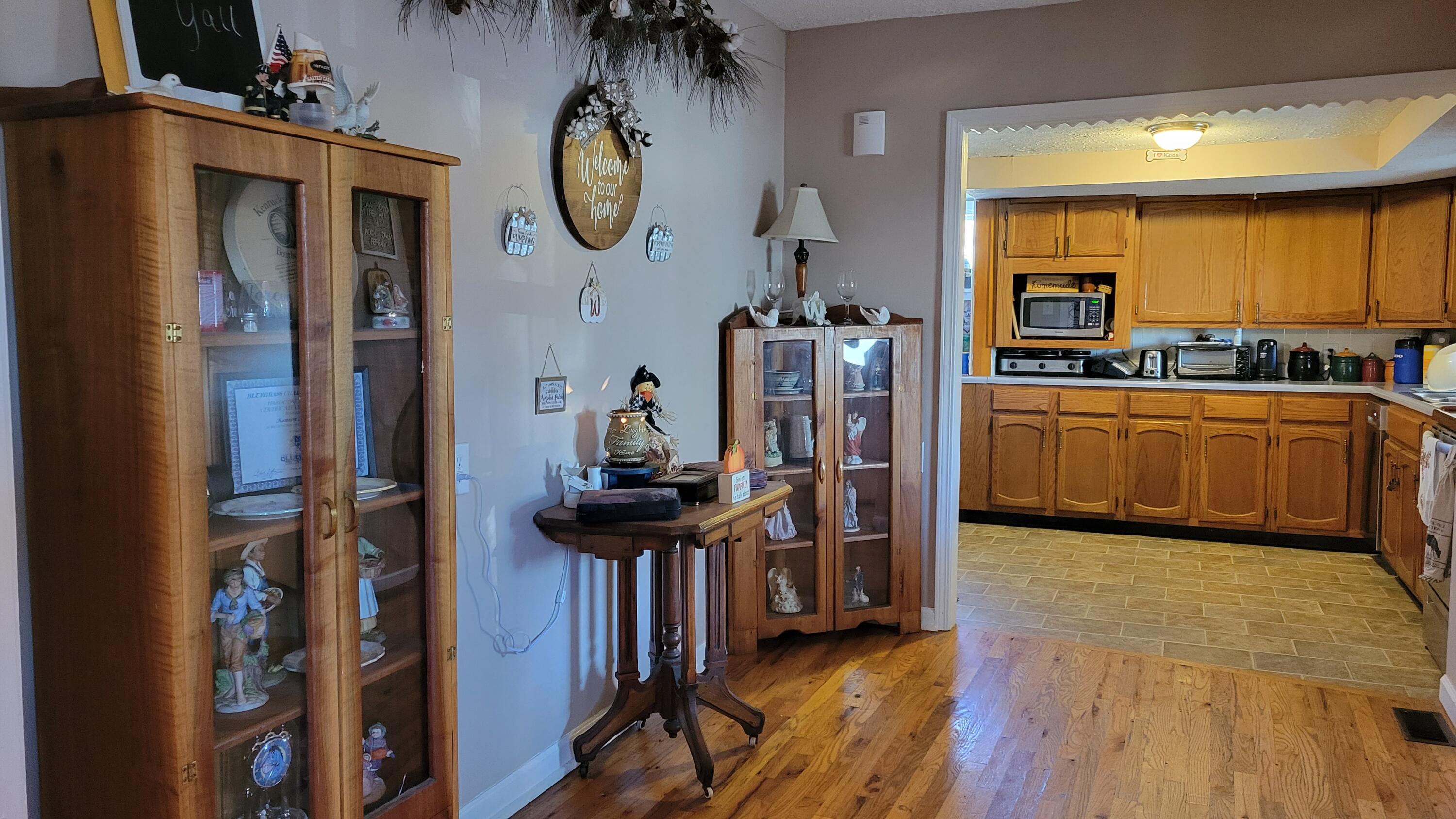2504 Irvine Road Winchester, KY 40391 - Photo 7 of 17 7
