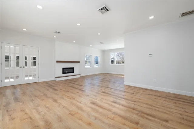 $1,279,900 | 36 Kinnicutt Avenue, Warren, RI 02885