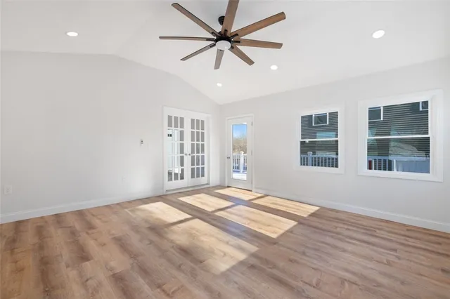 $1,279,900 | 36 Kinnicutt Avenue, Warren, RI 02885