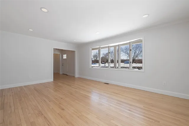 $1,279,900 | 36 Kinnicutt Avenue, Warren, RI 02885