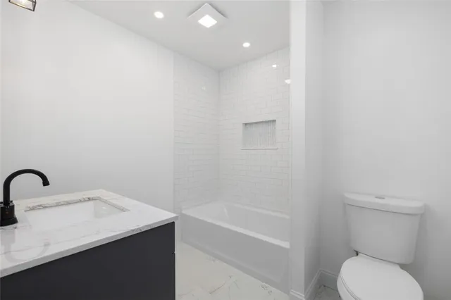 $1,279,900 | 36 Kinnicutt Avenue, Warren, RI 02885