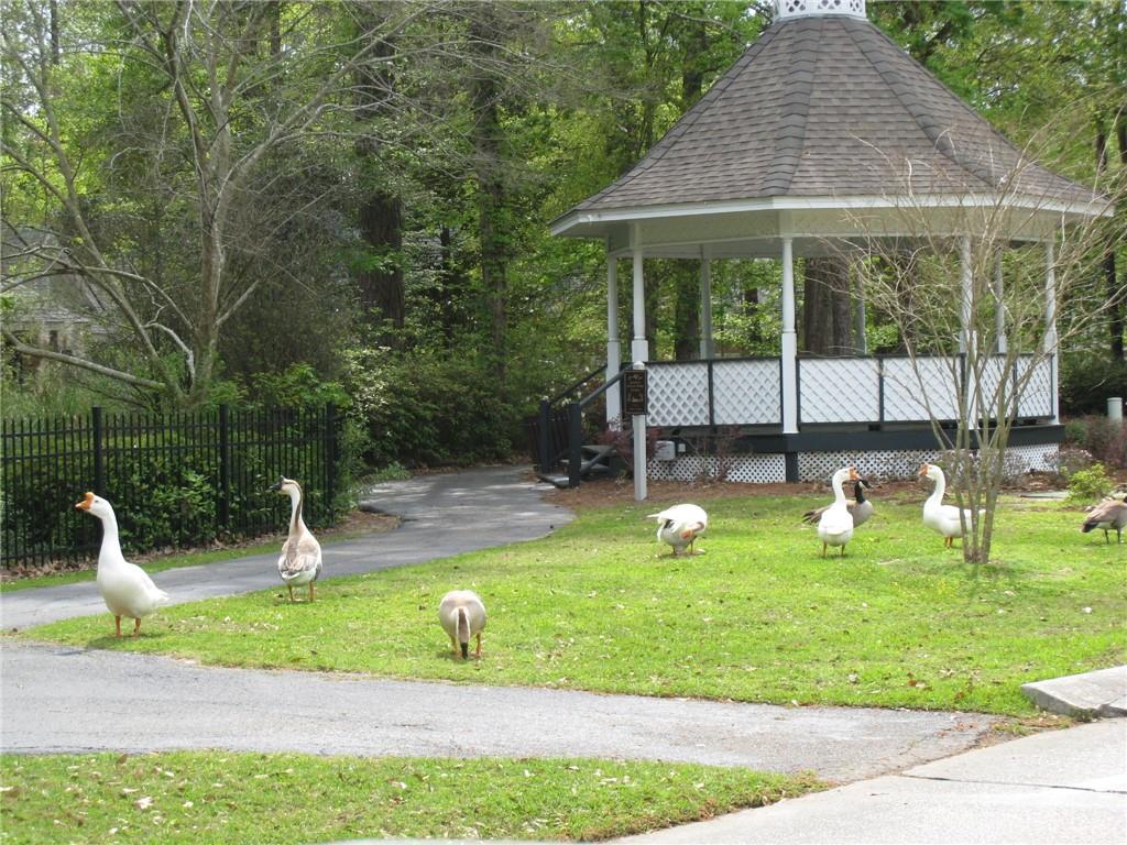 207 Pineridge Court Mandeville, LA 70448 - Photo 18 of 23