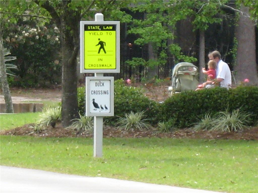 207 Pineridge Court Mandeville, LA 70448 - Photo 20 of 23