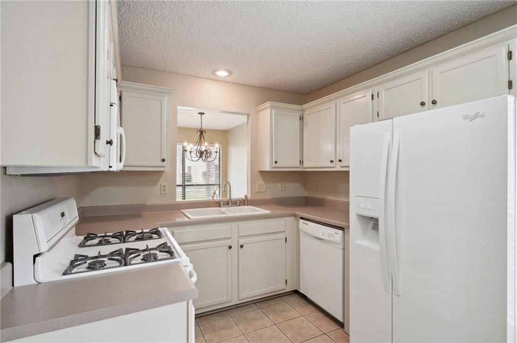 207 Pineridge Court Mandeville, LA 70448 - Photo 6 of 23