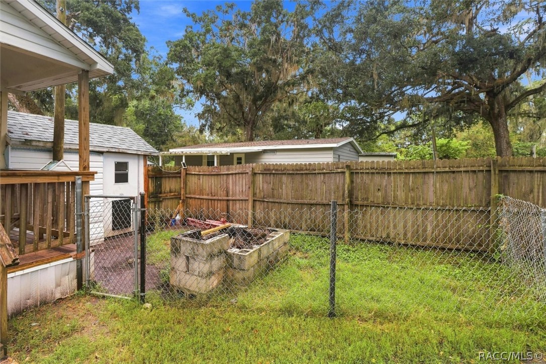20015 Ruth Street Brooksville, FL 34601 - Photo 24 of 30 Gallery Image 24