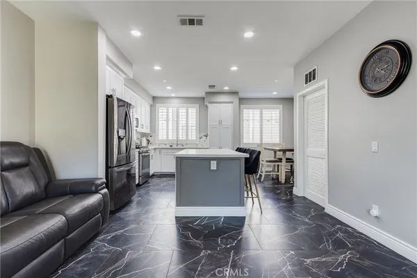 $575,000 | 625 Savi Drive, Unit 102, Corona, CA 92878