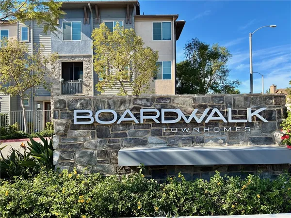 $575,000 | 625 Savi Drive, Unit 102, Corona, CA 92878