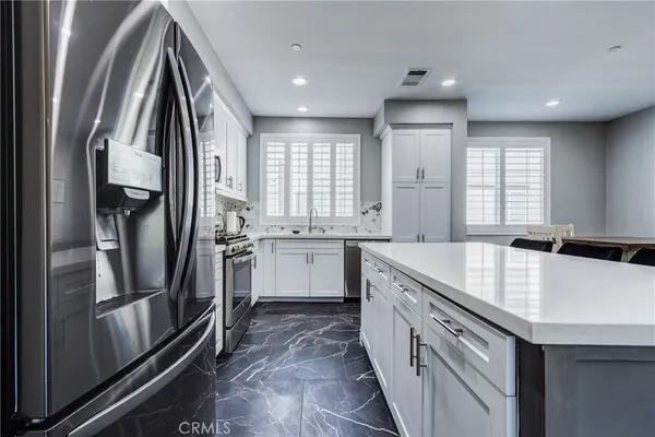 $575,000 | 625 Savi Drive, Unit 102, Corona, CA 92878