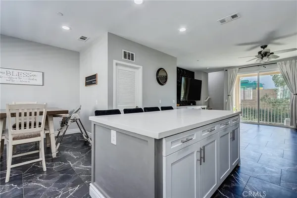 $575,000 | 625 Savi Drive, Unit 102, Corona, CA 92878