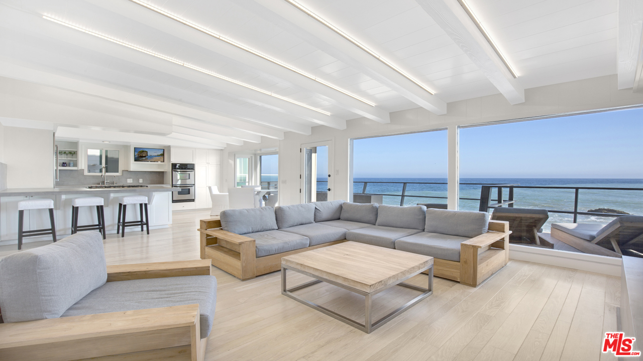 21818 Pacific Coast Highway Malibu, CA 90265 - Photo 4 of 42