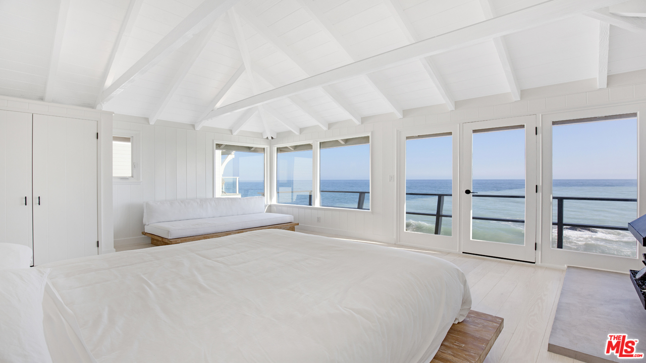 21818 Pacific Coast Highway Malibu, CA 90265 - Photo 36 of 42