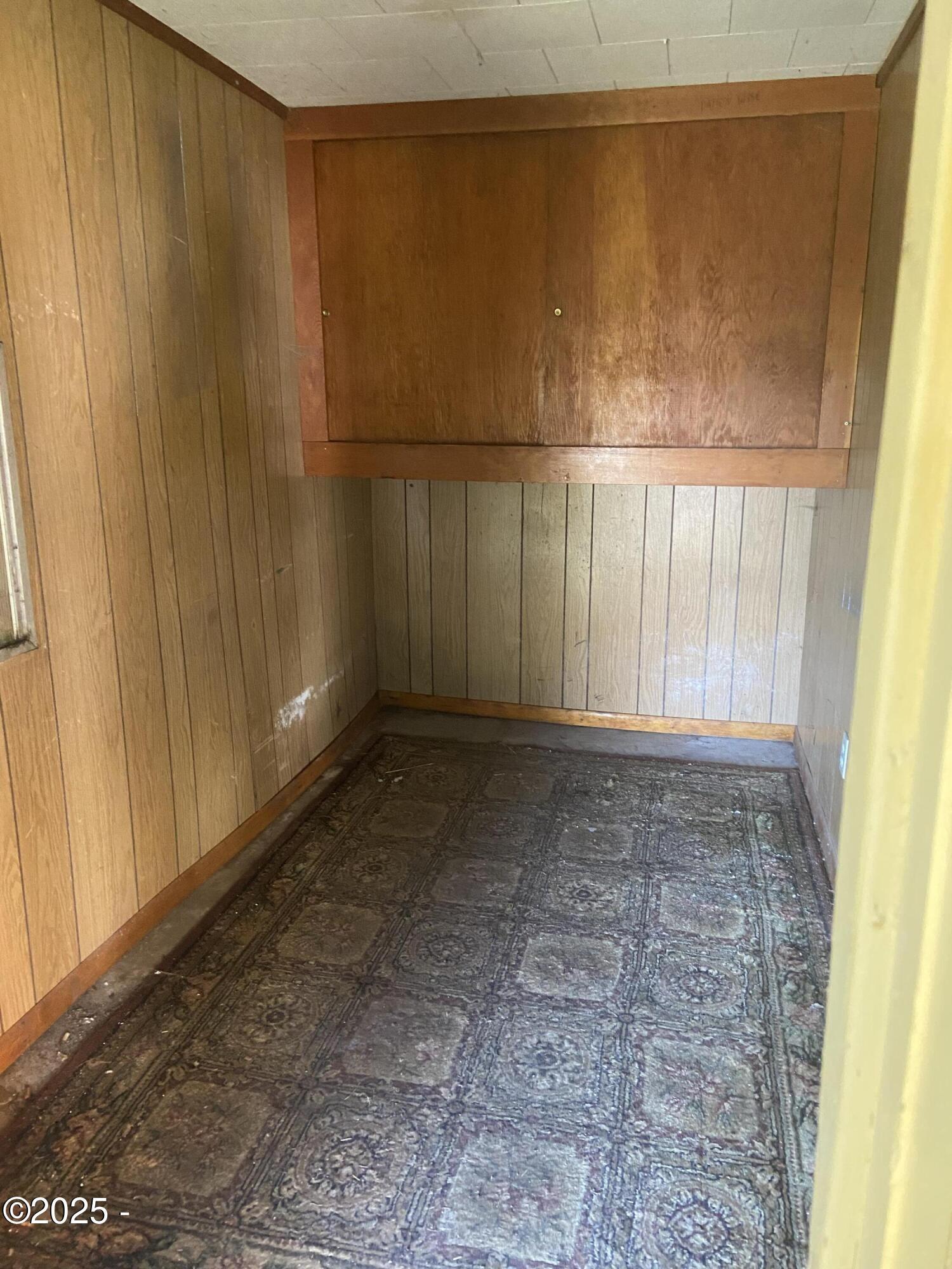 811 Southeast 7th Street Toledo, OR 97391 - Photo 12 of 36 Extra room