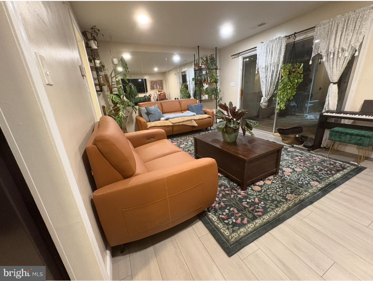 233 Haverhill Road Joppa, MD 21085 - Photo 7 of 20 Living Room