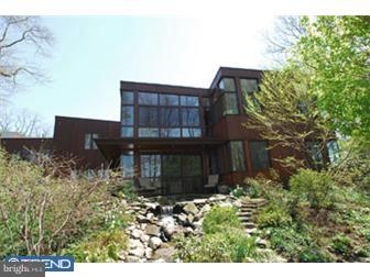 713 Glengarry Road Philadelphia, PA 19118 - Photo 1 of 12 Exterior