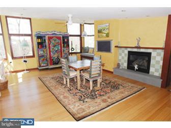 713 Glengarry Road Philadelphia, PA 19118 - Photo 8 of 12 Great Room