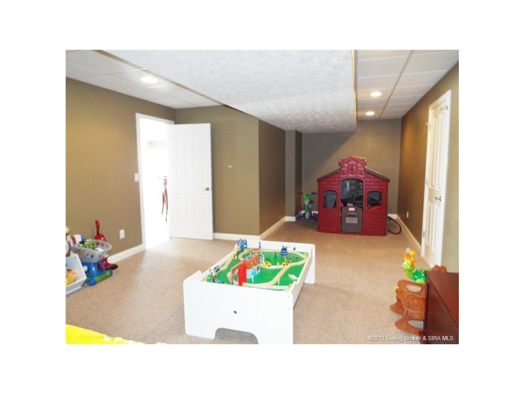 6905 High Point Way Georgetown, IN 47122 - Photo 29 of 37