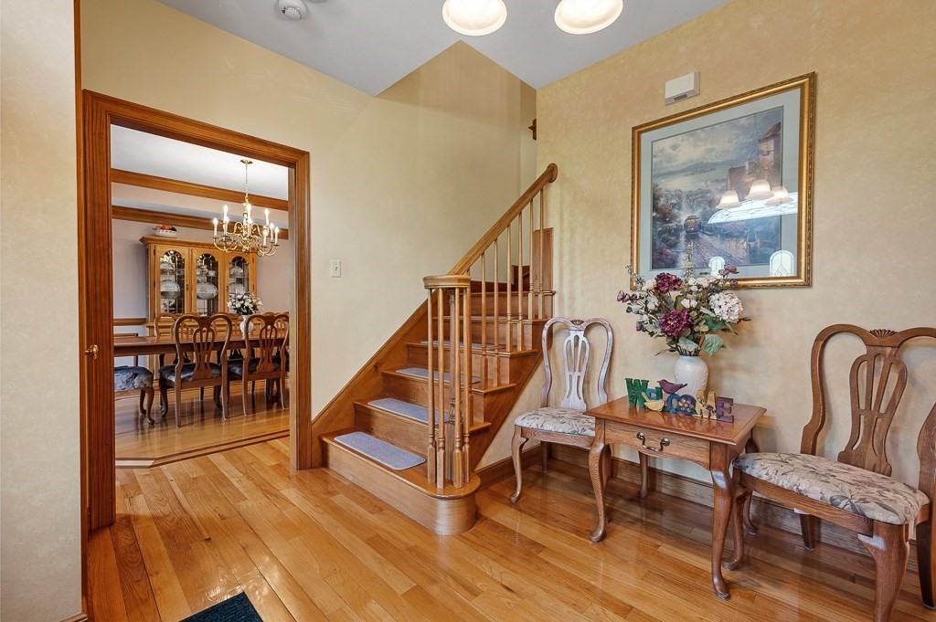 109 Freeman Road Charlton, MA 01507 - Photo 4 of 41