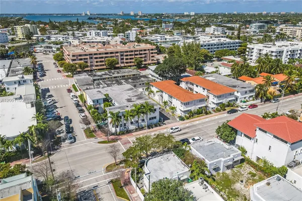 an aerial view of residential building and lake view