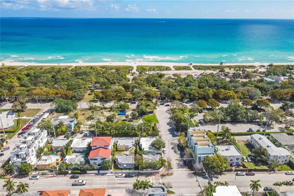 $775,000 | 8101 Harding Avenue, Miami Beach, FL 33141