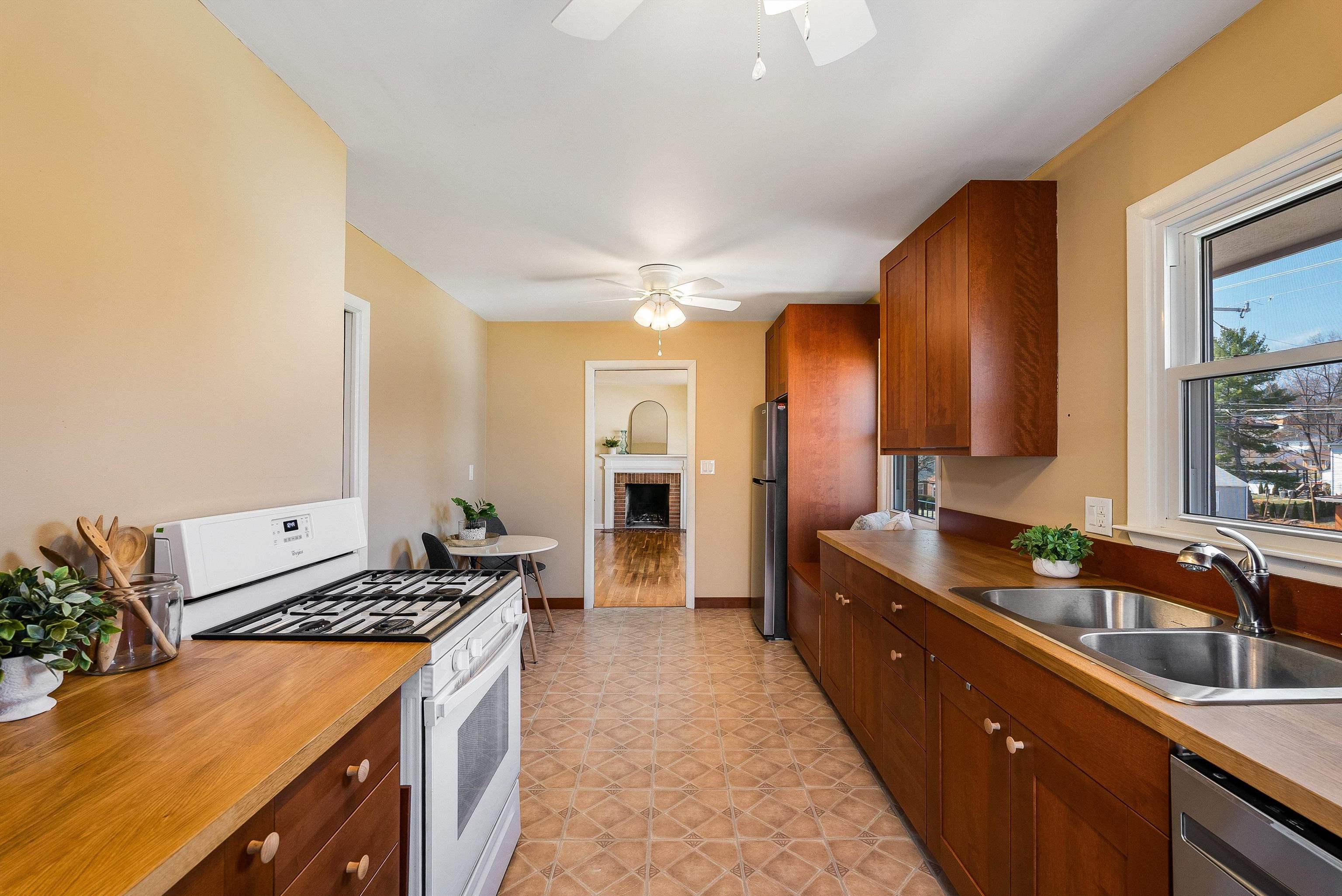 1503 Spring Hill Road Staunton, VA 24401 - Photo 10 of 29 Gallery Image 10