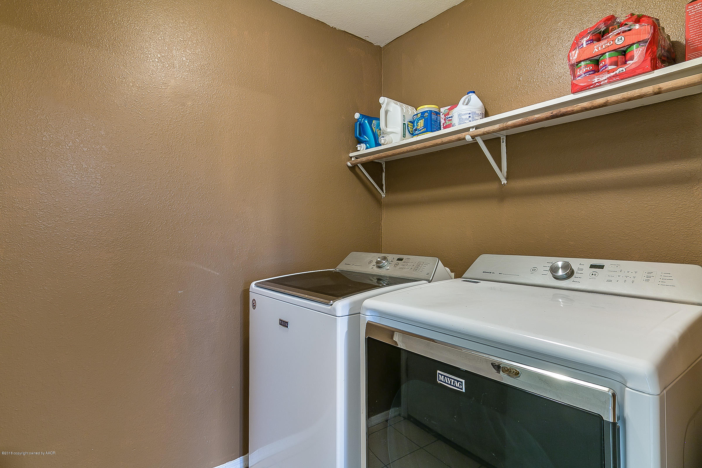 5201 Capulin Lane Amarillo, TX 79110 - Photo 13 of 14 013_Utility Room