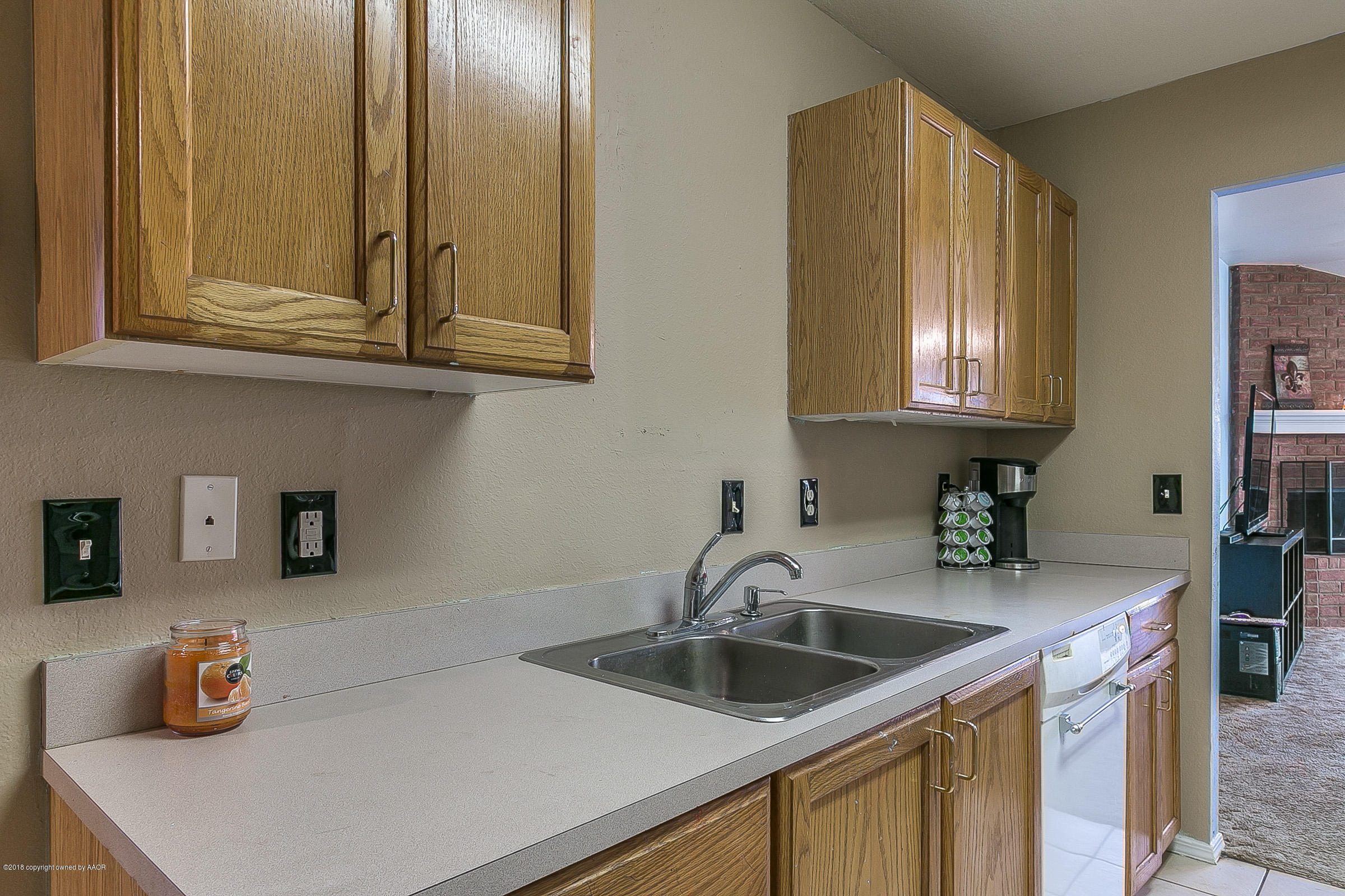 5201 Capulin Lane Amarillo, TX 79110 - Photo 5 of 14 005_Kitchen 2