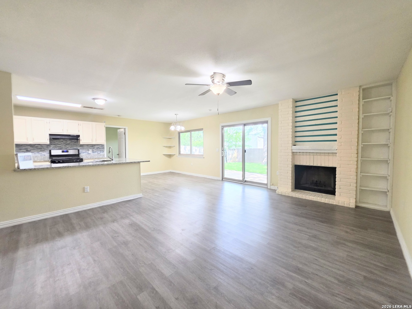5931 Autumn Lake San Antonio, TX 78222 - Photo 3 of 25