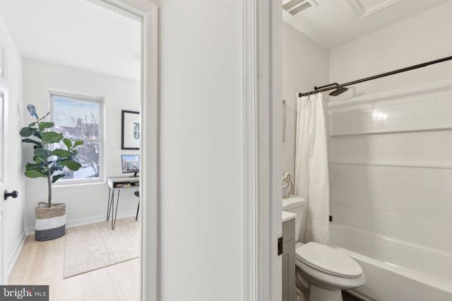 $1,200,000 | 1620 6th Street Northwest, Washington, DC 20001