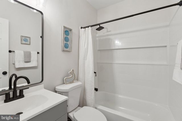 $1,200,000 | 1620 6th Street Northwest, Washington, DC 20001