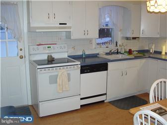 35 Fairhill Road Morton, PA 19070 - Photo 4 of 10 Gallery Image 4