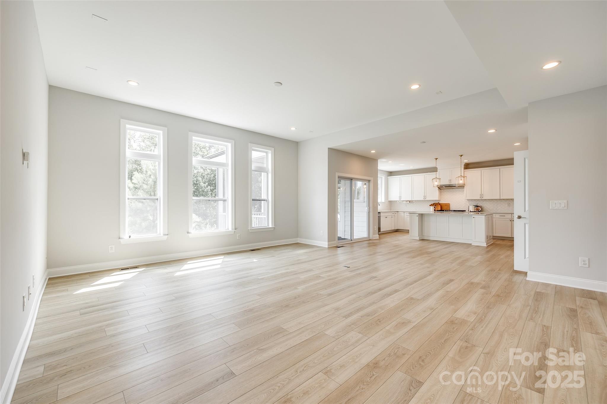 509 Abelia Lane Tega Cay, SC 29708 - Photo 5 of 44 Gallery Image 5