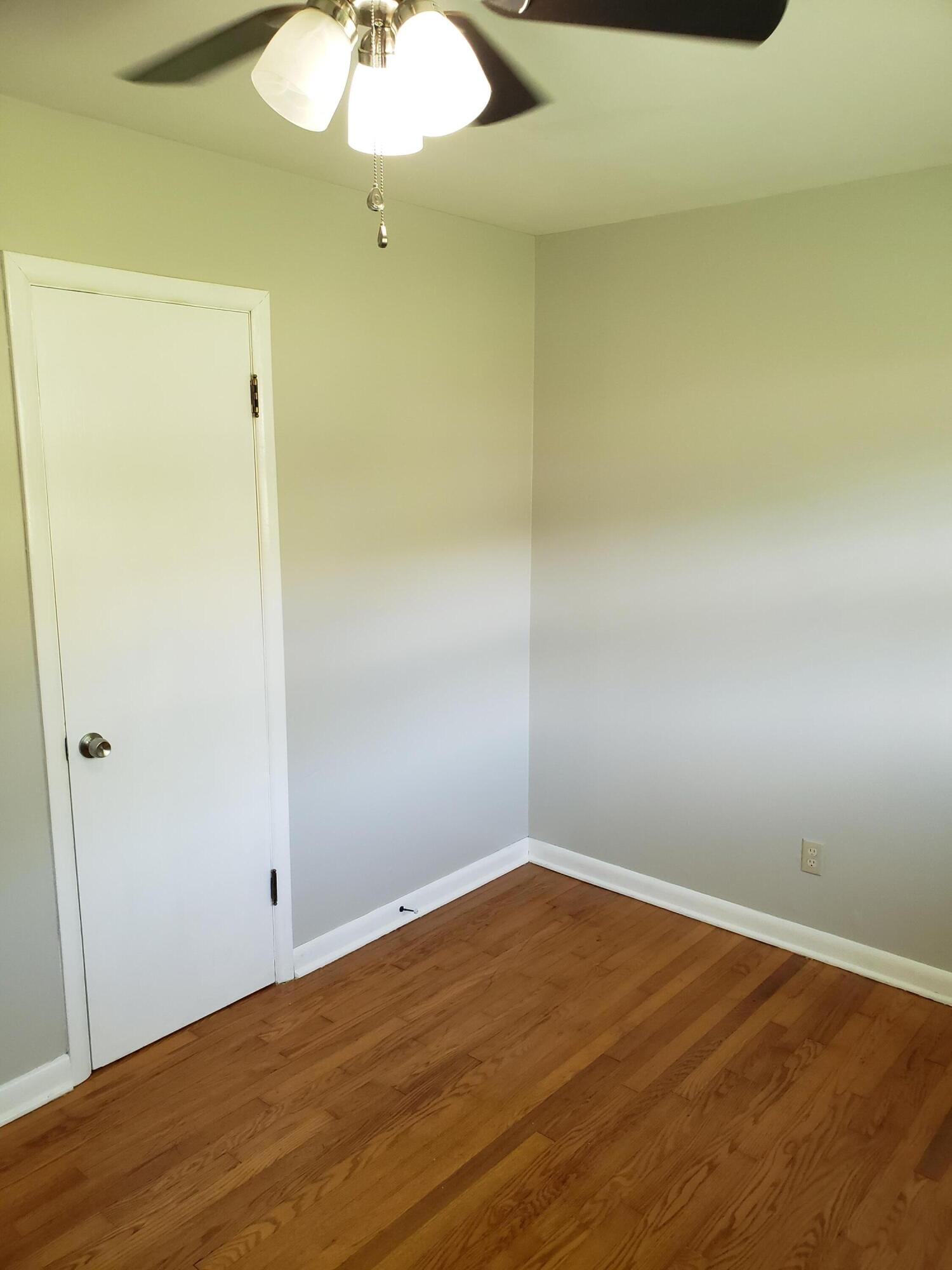 824 West Carters Valley Road Kingsport, TN 37660 - Photo 14 of 19 20210907_100642