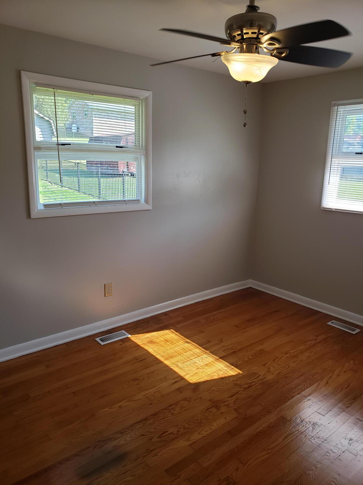 824 West Carters Valley Road Kingsport, TN 37660 - Photo 15 of 19 20210907_100653