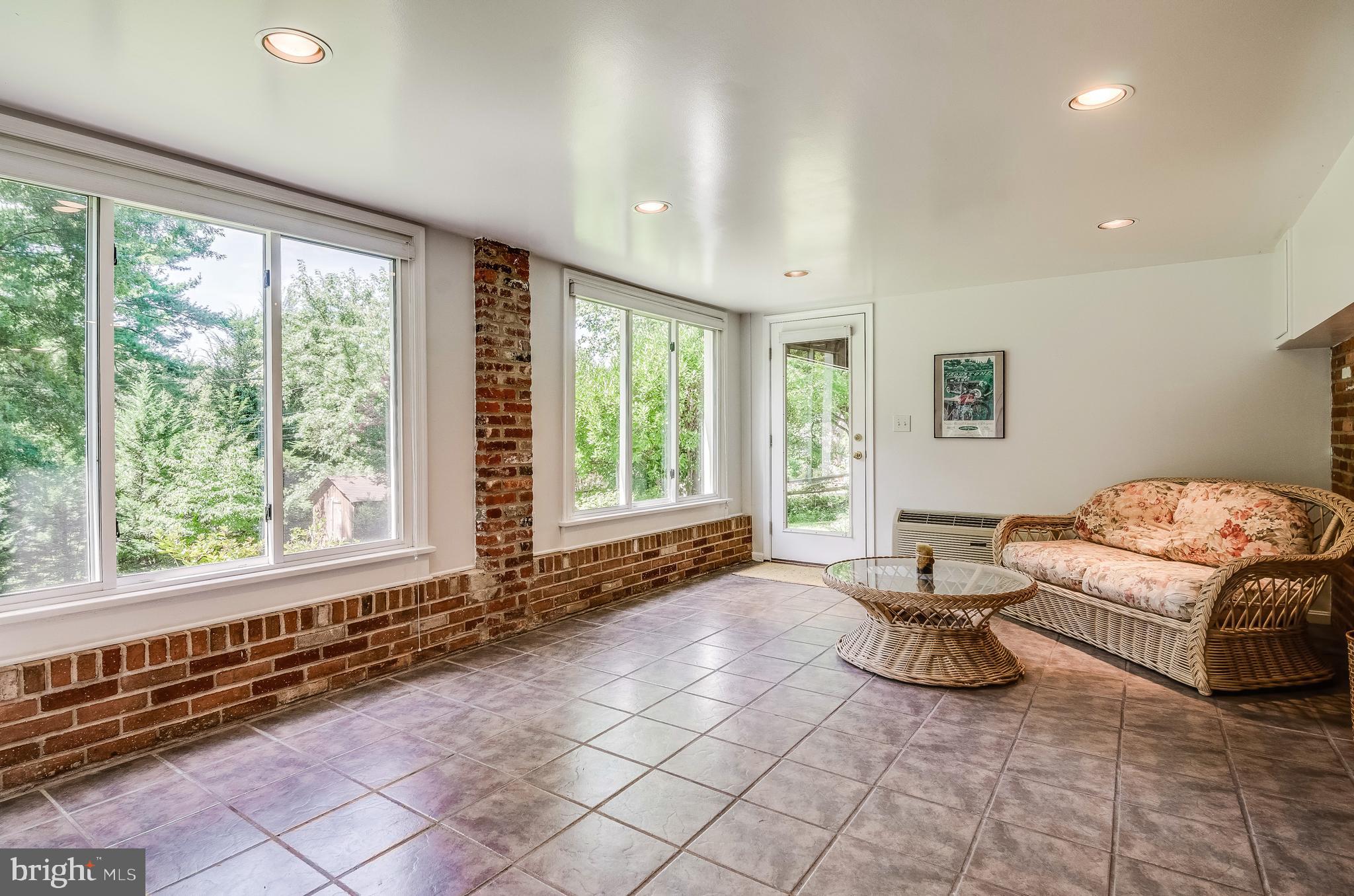 14212 Lewisdale Road Clarksburg, MD 20871 - Photo 28 of 43 Lower level sunroom