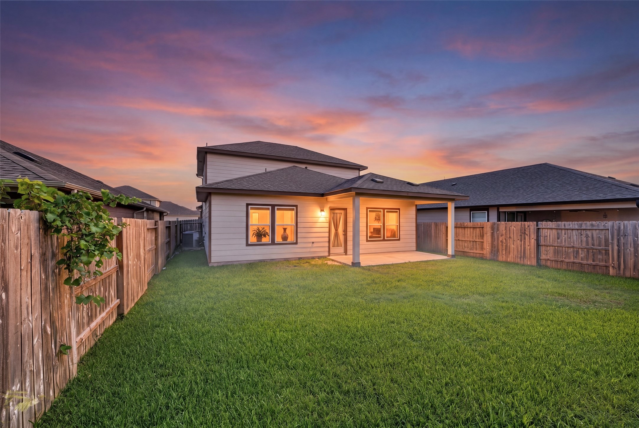 927 Cloverdale Drive Rosharon, TX 77583 - Photo 45 of 46