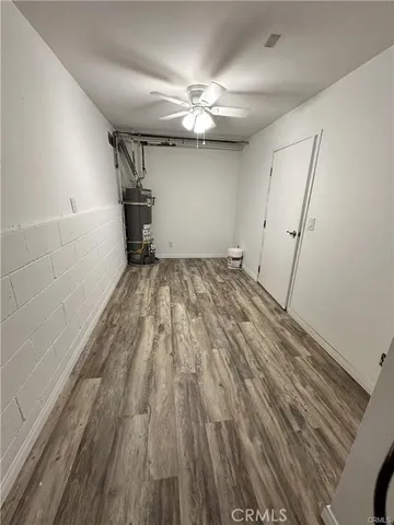 a view of a room with shelf