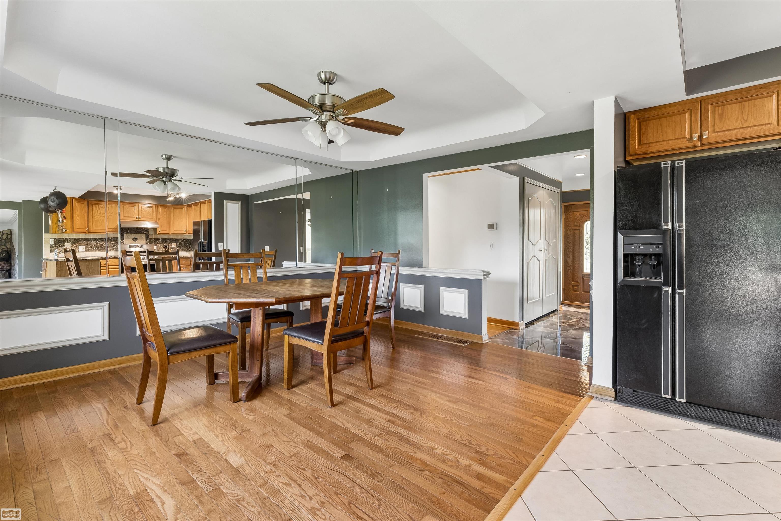 28697 South River Road Harrison Township, MI 48045 - Photo 14 of 41