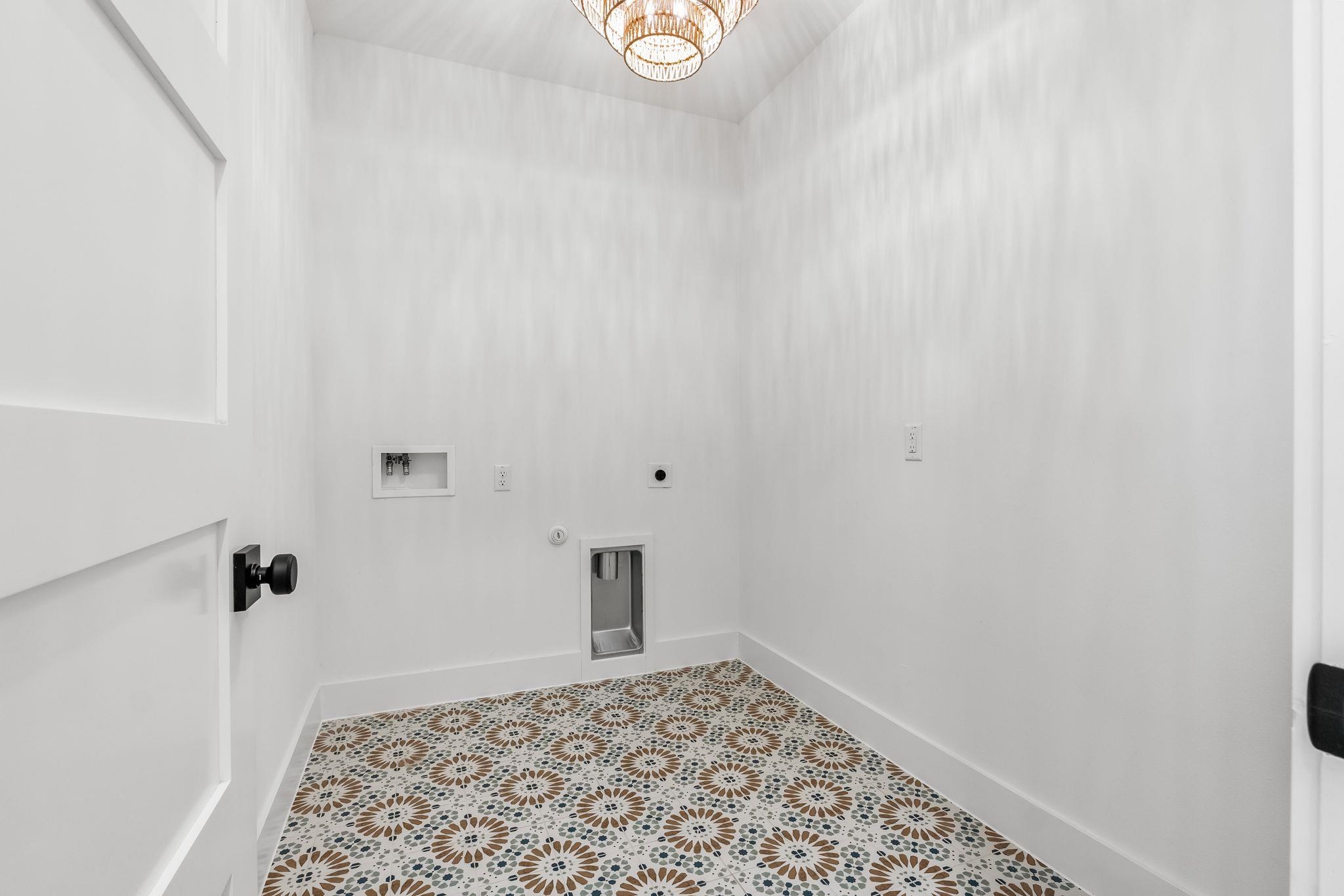 112 Kendall Road Spicewood, TX 78669 - Photo 16 of 34