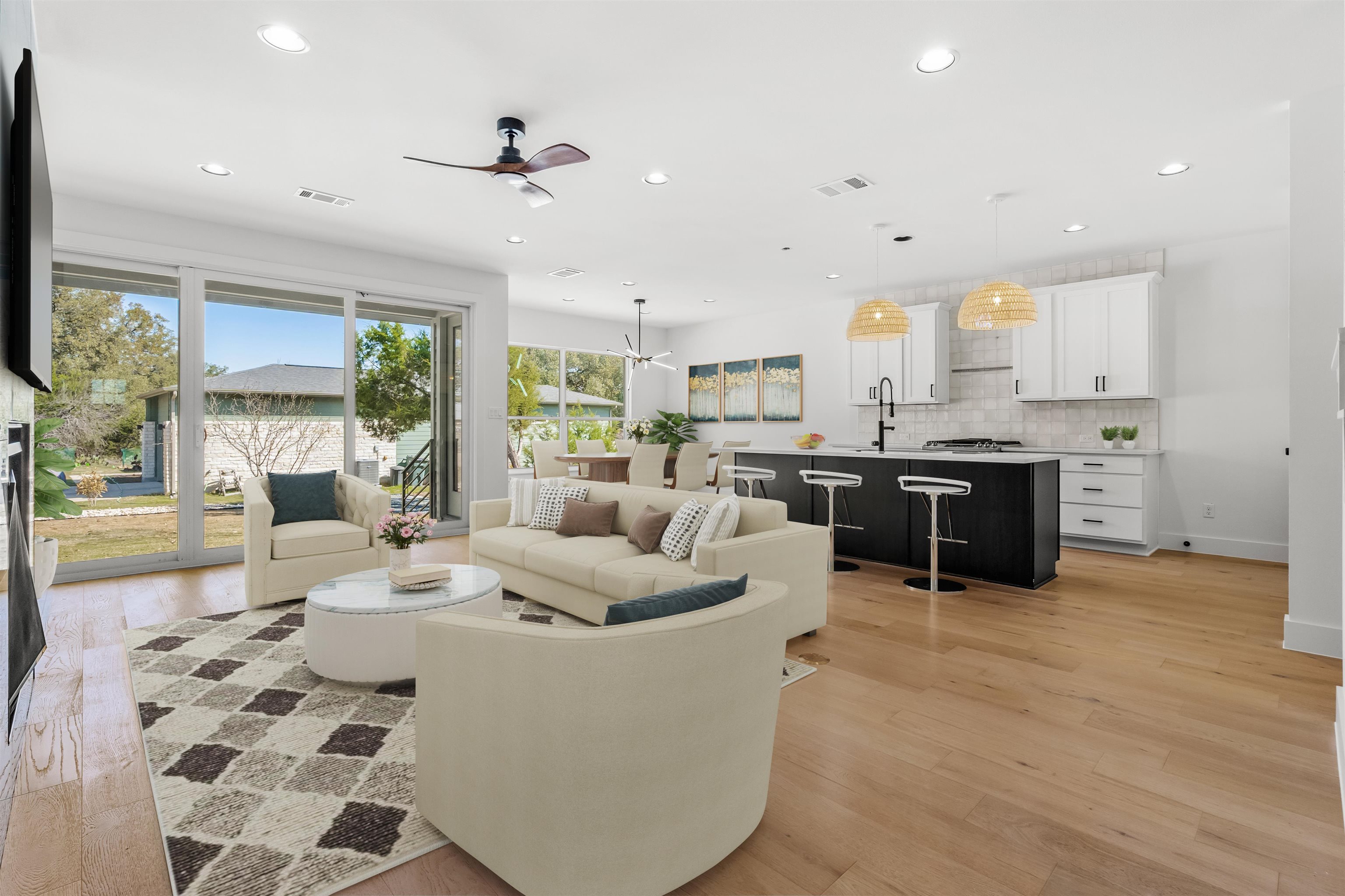 112 Kendall Road Spicewood, TX 78669 - Photo 5 of 34