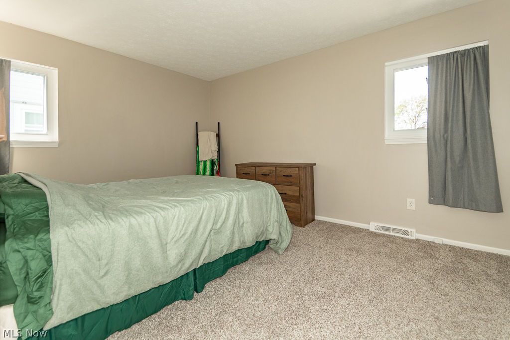 1588 Mapledale Road Wickliffe, OH 44092 - Photo 12 of 26