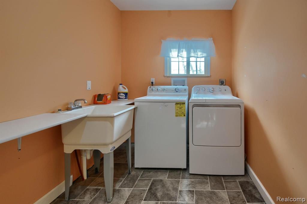 11252 Seymour Road Montrose, MI 48457 - Photo 24 of 32