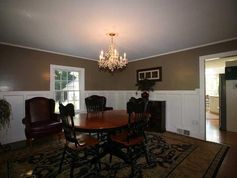 4 Middle Road Cumberland Center, ME 04021 - Photo 9 of 31 Dining Room.